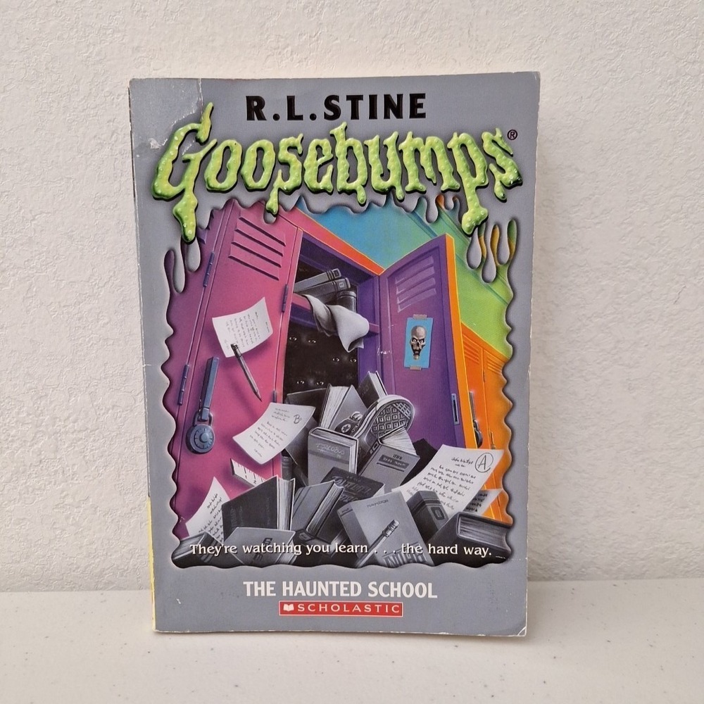 Goosebumps The Haunted School‎ R. L. Stine UNNUMBERED Version